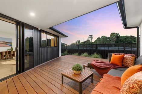 Photo of property in 15 Hayward Place, Ohauiti, Tauranga, 3112