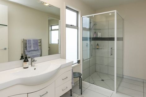 Photo of property in 52 Orotu Drive, Poraiti, Napier, 4112