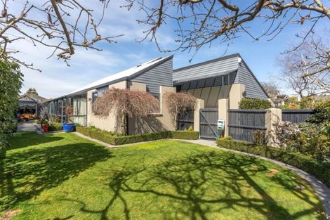 Photo of property in 11 Cricklewood Place, Avonhead, Christchurch, 8042