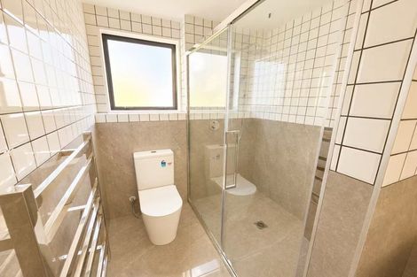 Photo of property in 11e Rene Place, Sunnyhills, Auckland, 2010