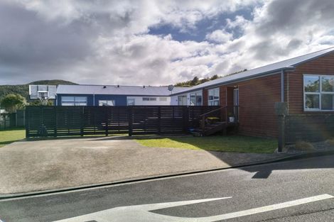 Photo of property in 9 Otonga Heights, Maungaraki, Lower Hutt, 5010