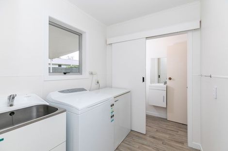 Photo of property in 5 Woodstock Crescent, Leamington, Cambridge, 3432