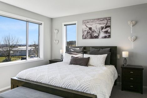 Photo of property in 295 Tauhara Ridge Drive, Richmond Heights, Taupo, 3330