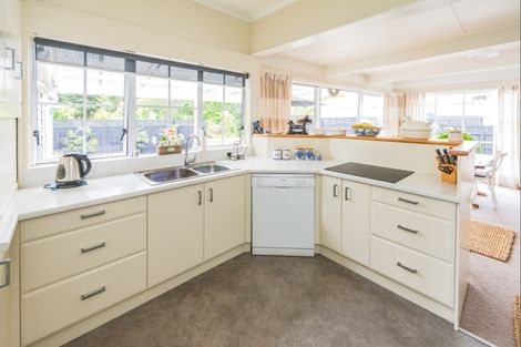 Photo of property in 39 Brassey Road, Saint Johns Hill, Whanganui, 4500