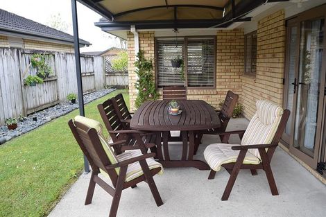 Photo of property in 19 Whitford Place, Rototuna North, Hamilton, 3210