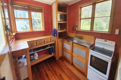 Photo of property in 13 Glenpark Avenue, Frankleigh Park, New Plymouth, 4310