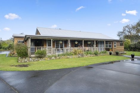 Photo of property in 8a Carthew Street, Okato, 4335