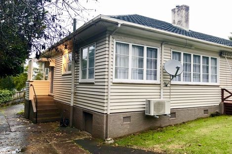 Photo of property in 1609 Great North Road, Waterview, Auckland, 1026