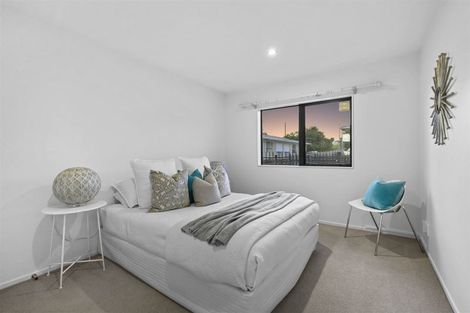 Photo of property in 209a Forrest Hill Road, Forrest Hill, Auckland, 0620