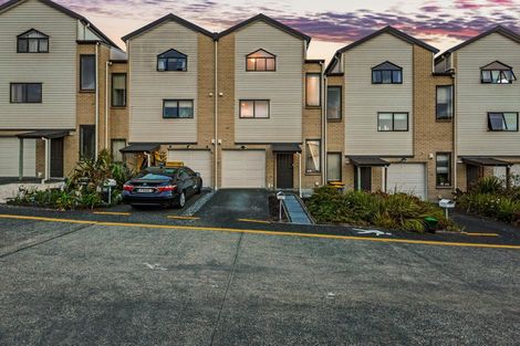 Photo of property in St Claire Village, 10/172 Mcleod Road, Te Atatu South, Auckland, 0610