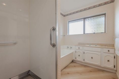 Photo of property in 95c Long Melford Road, Awapuni, Palmerston North, 4412