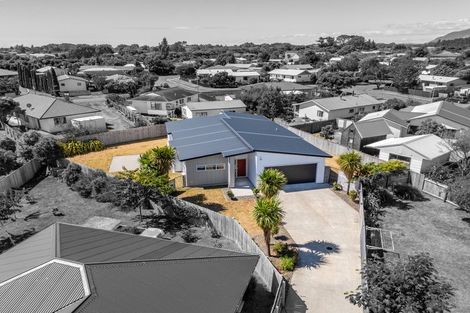 Photo of property in 29 Gallipoli Place, Paraparaumu, 5032