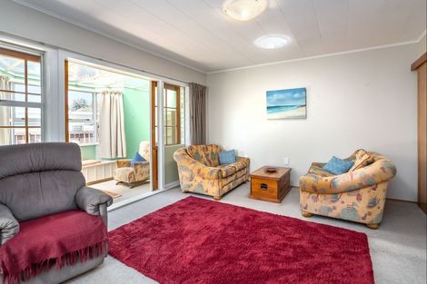 Photo of property in 5a Fairbrother Street, Carterton, 5713