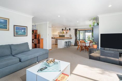 Photo of property in 70 Cholmondeley Crescent, Whitianga, 3510