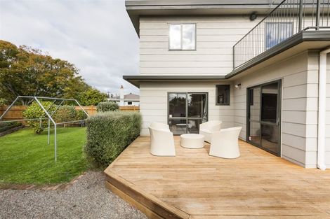 Photo of property in 14 Stirling Crescent, Hokowhitu, Palmerston North, 4410