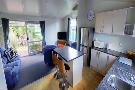 Photo of property in 2 Guthrie Court, Bulls, 4818