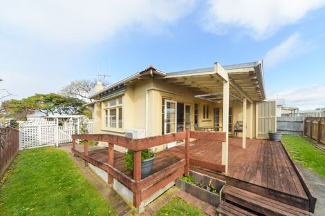 Photo of property in 18 Mahoe Avenue, Takaro, Palmerston North, 4410