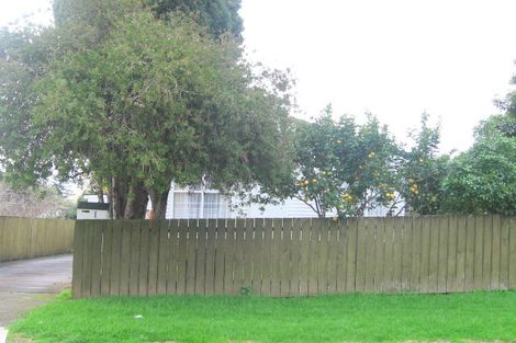 Photo of property in 2/1 Barrie Avenue, Papatoetoe, Auckland, 2025