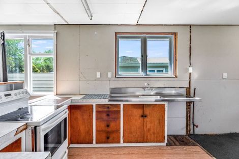 Photo of property in 42 Montgomery Crescent, Bader, Hamilton, 3206