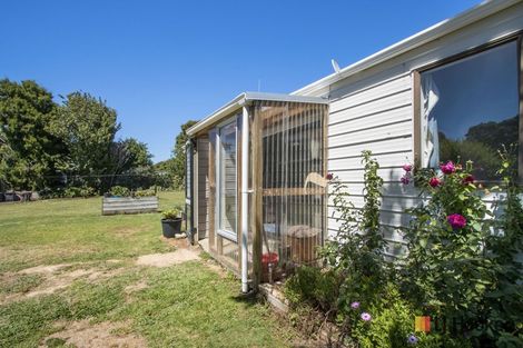 Photo of property in 1 Adela Stewart Drive West, Athenree, Katikati, 3177