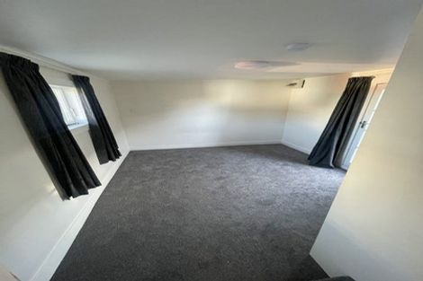 Photo of property in 71 Golf Road, New Lynn, Auckland, 0600