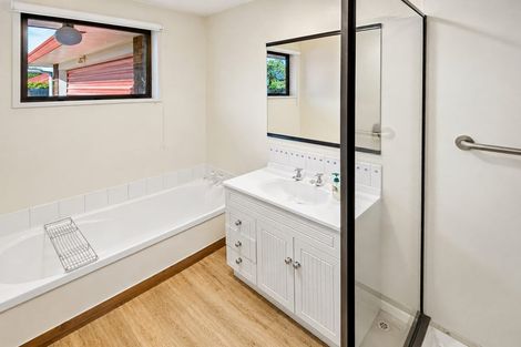 Photo of property in 1/58a Daniels Road, Redwood, Christchurch, 8051