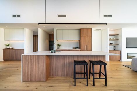 Photo of property in 16 Mccaw Mews, Wanaka, 9305