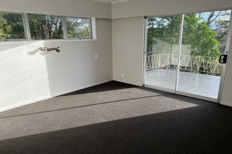 Photo of property in 3/53 Onewa Road, Northcote, Auckland, 0627