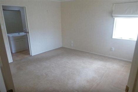 Photo of property in 2 Abilene Place, Manurewa, Auckland, 2105