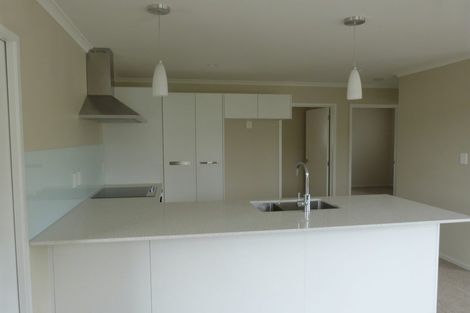 Photo of property in 28c Tram Valley Road, Swanson, Auckland, 0614