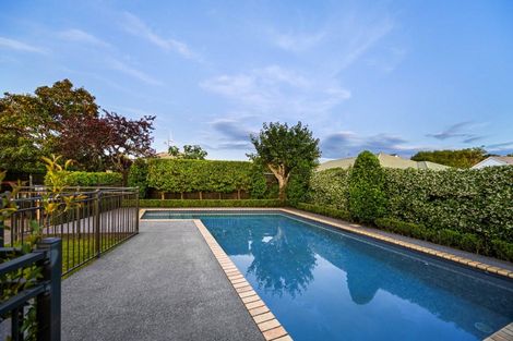 Photo of property in 16 Endeavour Avenue, Flagstaff, Hamilton, 3210