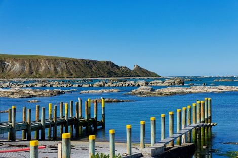 Photo of property in 21 Kaka Road, South Bay, Kaikoura, 7300