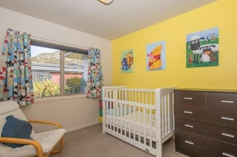 Photo of property in 2 Poppy Lane, Albert Town, Wanaka, 9305