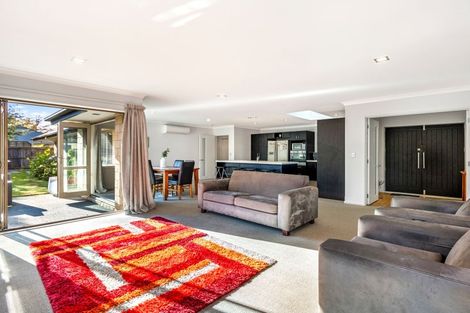 Photo of property in 12 Hawthorn Mews, Rangiora, 7400