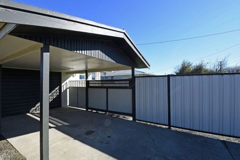 Photo of property in 28 Great North Road, Winton, 9720