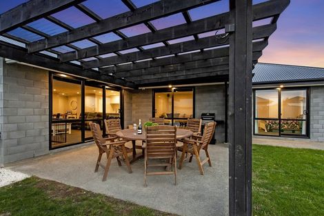 Photo of property in 31 Navy Loop, Rolleston, 7614