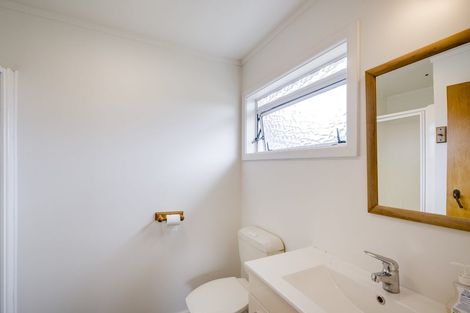 Photo of property in 32 Auckland Road, Greenmeadows, Napier, 4112