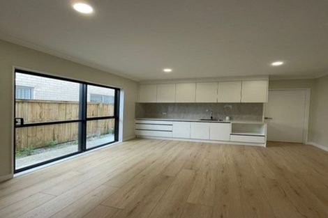 Photo of property in 35 Cloonlyon Drive, Flat Bush, Auckland, 2019