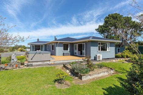 Photo of property in 1827 State Highway 2, Kiriwhakapapa, Masterton, 5881