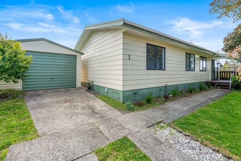 Photo of property in 1 Barnett Place, Te Puke, 3119