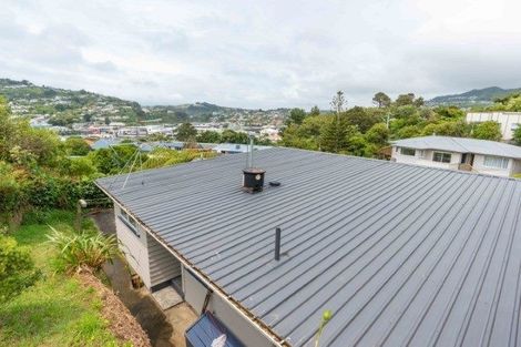 Photo of property in 2 Braemar Terrace, Johnsonville, Wellington, 6037