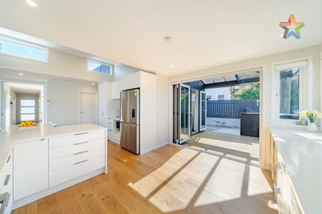 Photo of property in 24 Magnolia Grove, Maungaraki, Lower Hutt, 5010