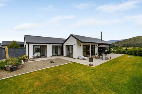 Photo of property in 28 Naylor Street, Clyde, 9330