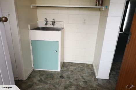 Photo of property in Lynbrae Court Flats, 20/4 Dr Taylor Terrace, Johnsonville, Wellington, 6037