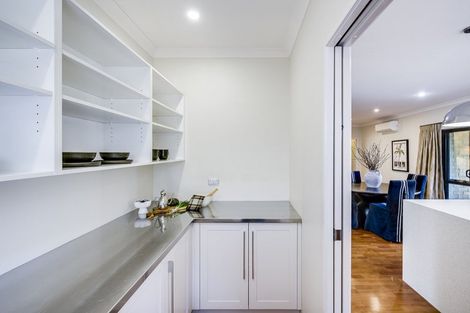 Photo of property in 6 Percy Berry Place, Havelock North, 4130