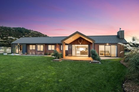 Photo of property in 18 Mount Linton Avenue, Wanaka, 9305