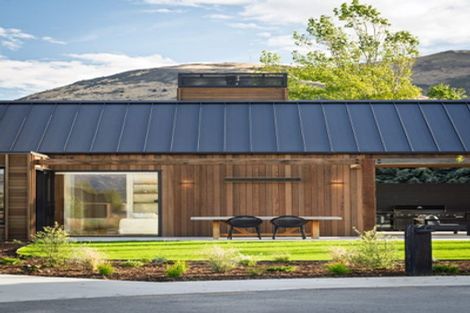 Photo of property in 16 Mccaw Mews, Wanaka, 9305