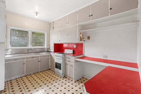 Photo of property in 59 Sylvan Avenue, Northcote, Auckland, 0627