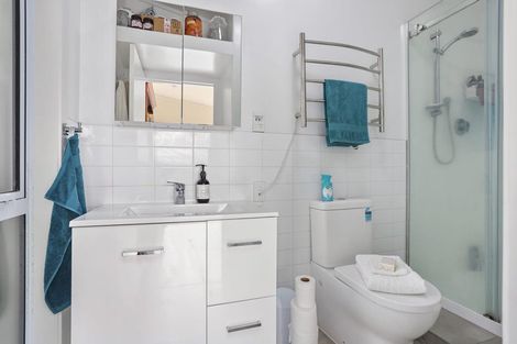 Photo of property in 2/56 James Laurie Street, Henderson, Auckland, 0612