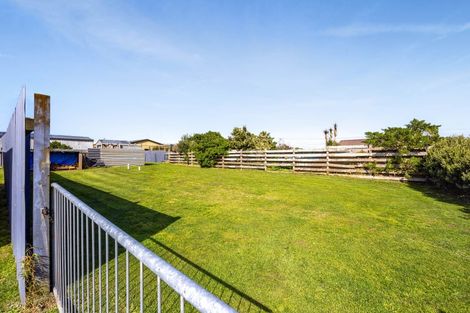 Photo of property in 25 Hira Street, Ohawe, Hawera, 4671